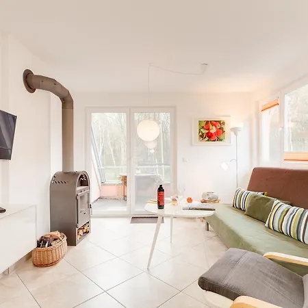 Ferienwohnung Am Wald * Glowe